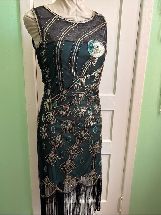Dresses & Skirts - Stunning Embellished Peacock Sequined Emerald & Black Flapper Dress with Fringe